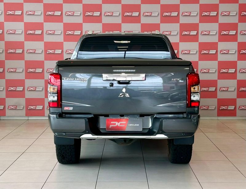 Mitsubishi L200 Triton Sport HPE-S 2.4 CD Dies 2024/2025 PC VEÍCULOS SANTA CRUZ DO SUL / Carros no Vale