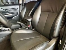 Mitsubishi L200 Triton Sport HPE-S 2.4 CD Dies 2024/2025 PC VEÍCULOS SANTA CRUZ DO SUL / Carros no Vale