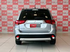 Mitsubishi OUTLANDER 2.0 16V 160cv 2015/2016 PC VEÍCULOS SANTA CRUZ DO SUL / Carros no Vale