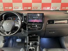Mitsubishi OUTLANDER 2.0 16V 160cv 2015/2016 PC VEÍCULOS SANTA CRUZ DO SUL / Carros no Vale