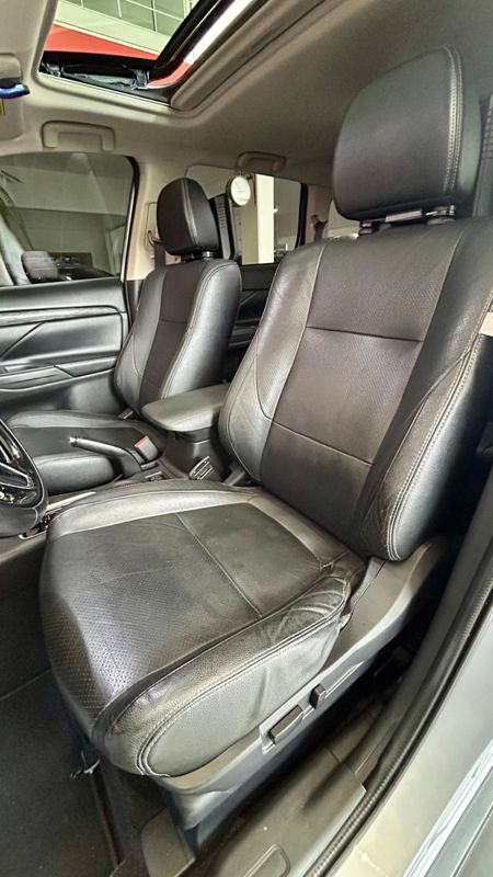 Mitsubishi OUTLANDER 2.0 16V 160cv 2015/2016 PC VEÍCULOS SANTA CRUZ DO SUL / Carros no Vale
