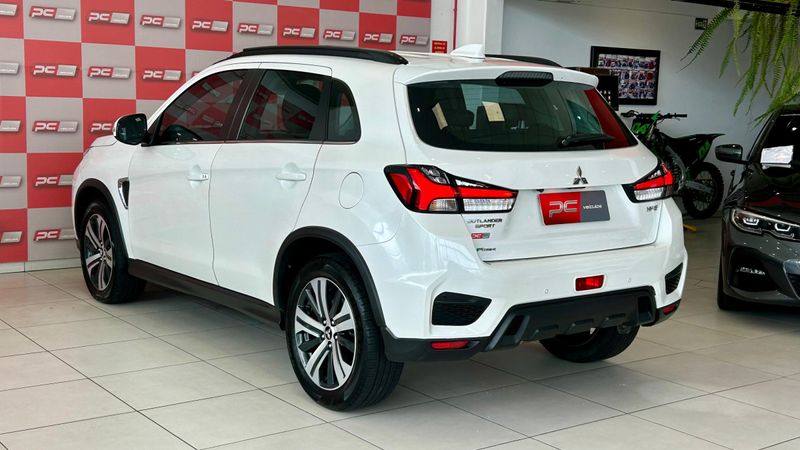 Mitsubishi OUTLANDER HPE 2.0 16V 2022/2022 PC VEÍCULOS SANTA CRUZ DO SUL / Carros no Vale