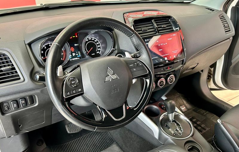 Mitsubishi OUTLANDER HPE 2.0 16V 2022/2022 PC VEÍCULOS SANTA CRUZ DO SUL / Carros no Vale