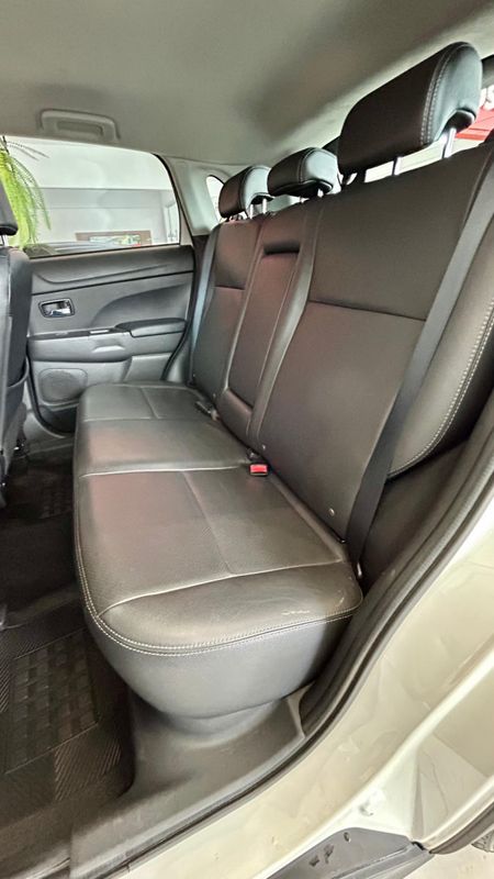 Mitsubishi OUTLANDER HPE 2.0 16V 2022/2022 PC VEÍCULOS SANTA CRUZ DO SUL / Carros no Vale