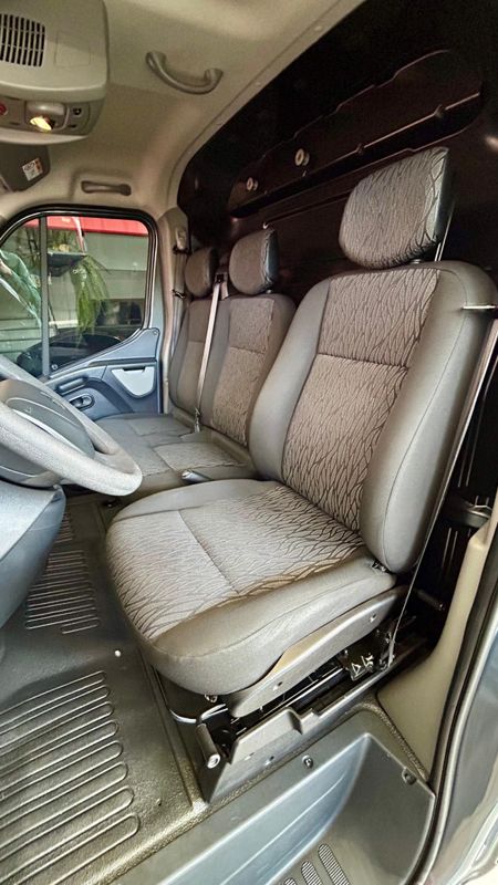 Renault Master 2.3 DCi Furgão 16V 2020/2021 PC VEÍCULOS SANTA CRUZ DO SUL / Carros no Vale