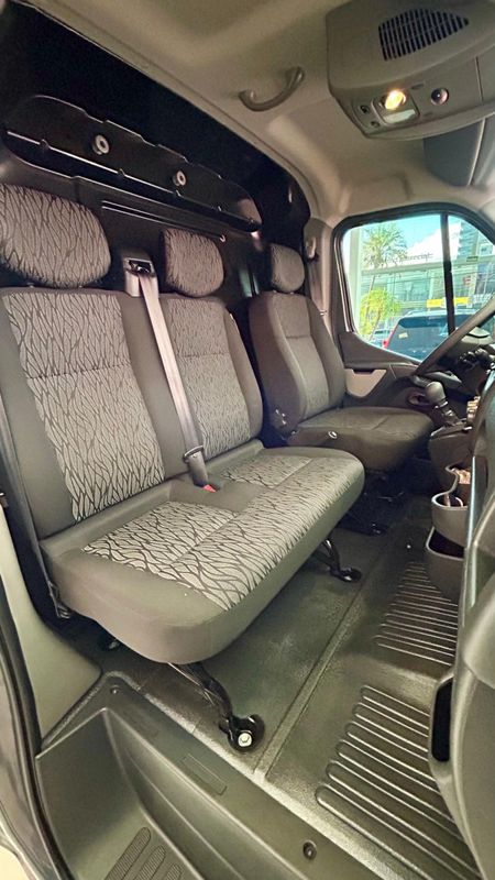 Renault Master 2.3 DCi Furgão 16V 2020/2021 PC VEÍCULOS SANTA CRUZ DO SUL / Carros no Vale