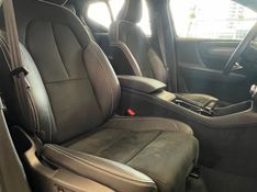 Volvo XC 40 Pure (Elétrico) 2021/2022 PC VEÍCULOS SANTA CRUZ DO SUL / Carros no Vale