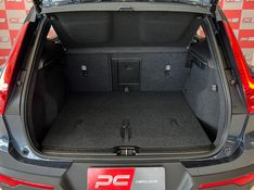 Volvo XC 40 Pure (Elétrico) 2021/2022 PC VEÍCULOS SANTA CRUZ DO SUL / Carros no Vale