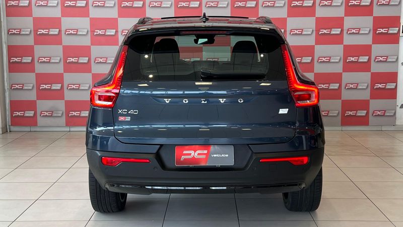 Volvo XC 40 Pure (Elétrico) 2021/2022 PC VEÍCULOS SANTA CRUZ DO SUL / Carros no Vale