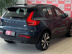 Volvo XC 40 Pure (Elétrico) 2021/2022 PC VEÍCULOS SANTA CRUZ DO SUL / Carros no Vale
