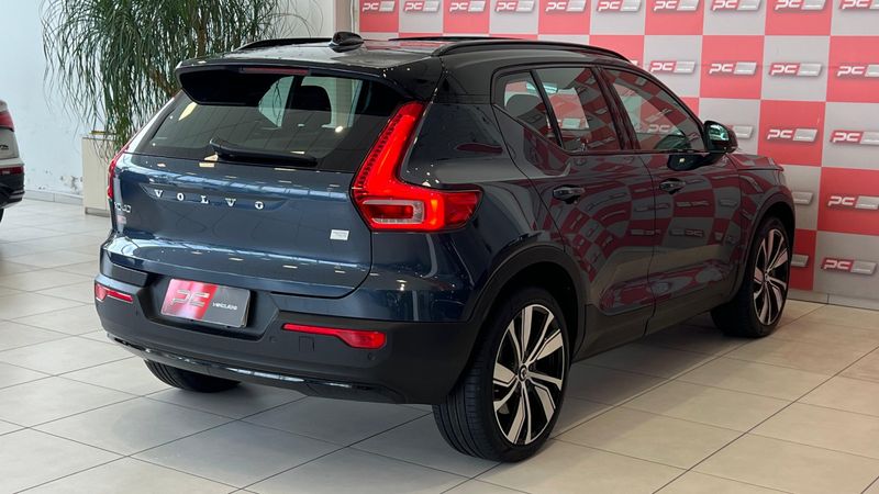 Volvo XC 40 Pure (Elétrico) 2021/2022 PC VEÍCULOS SANTA CRUZ DO SUL / Carros no Vale