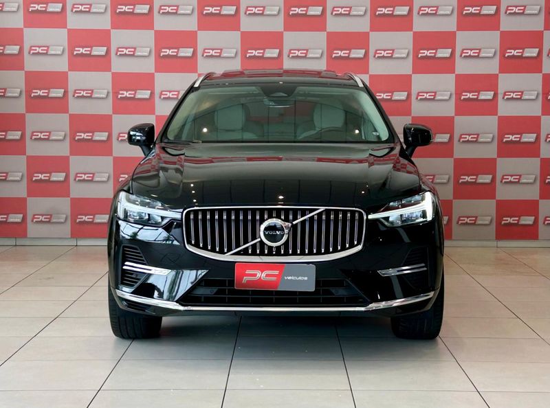 Volvo XC 60 T-8 Plus 2.0 AWD (Híbrido) 2023/2024 PC VEÍCULOS SANTA CRUZ DO SUL / Carros no Vale