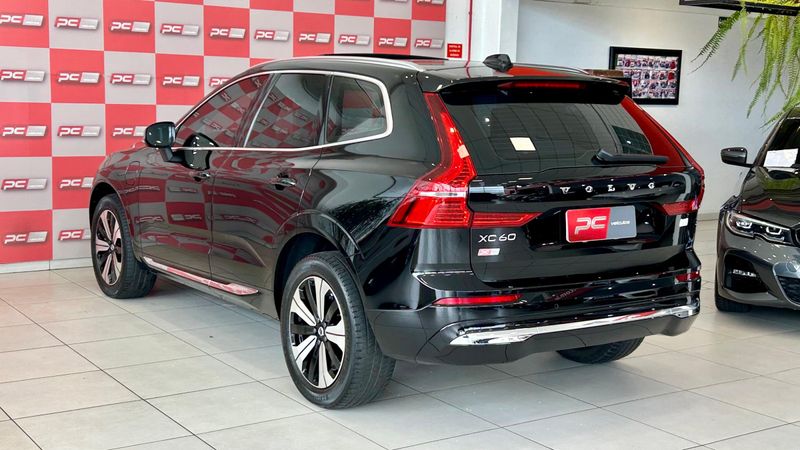 Volvo XC 60 T-8 Plus 2.0 AWD (Híbrido) 2023/2024 PC VEÍCULOS SANTA CRUZ DO SUL / Carros no Vale