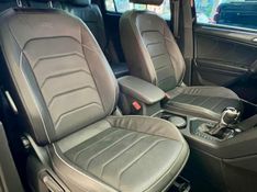 VOLKSWAGEN TIGUAN Allspac R-Line 300 TSI 2.0 2023/2024 PC VEÍCULOS SANTA CRUZ DO SUL / Carros no Vale