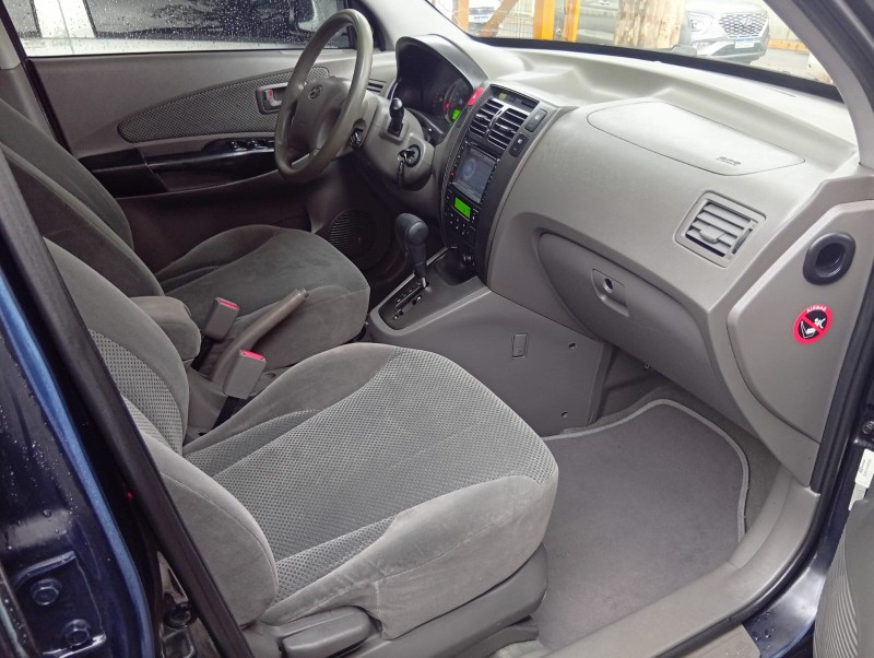 HYUNDAI TUCSON 2.0 GLS 2012/2013 ALTERNATIVA VEÍCULOS LAJEADO / Carros no Vale