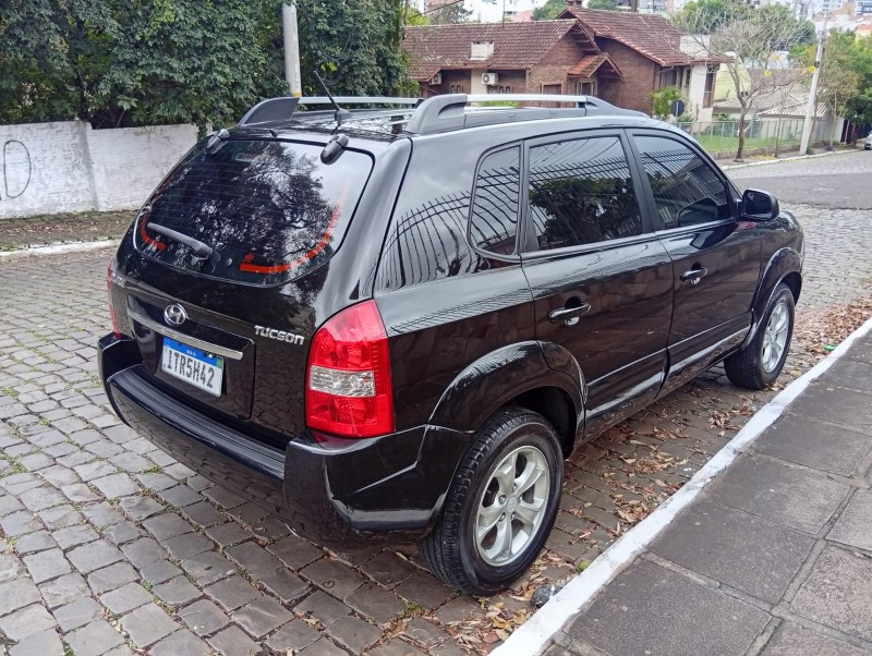 HYUNDAI TUCSON 2.0 GLS 2012/2013 ALTERNATIVA VEÍCULOS LAJEADO / Carros no Vale