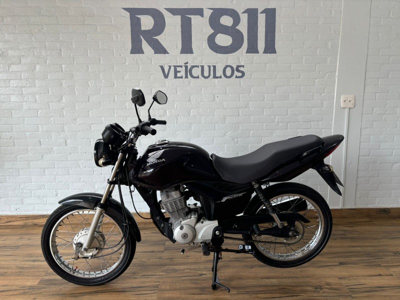 HONDA MOTOS CG 125 FAN KS /2011 RT 811 VEÍCULOS ARROIO DO MEIO / Carros no Vale