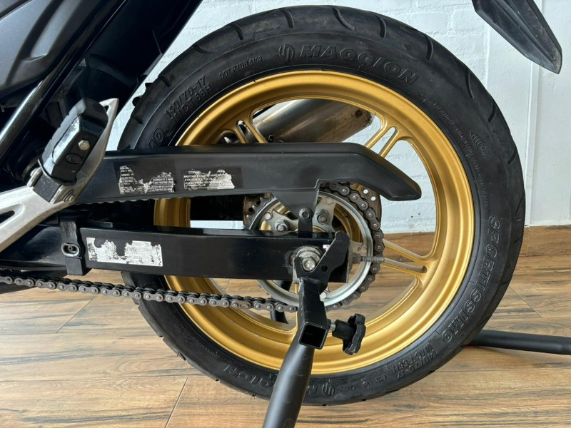 HONDA MOTOS CB 300R /2015 RT 811 VEÍCULOS ARROIO DO MEIO / Carros no Vale HONDA MOTOS CB 300R /2015 RT 811 VEÍCULOS ARROIO DO MEIO / Carros no Vale