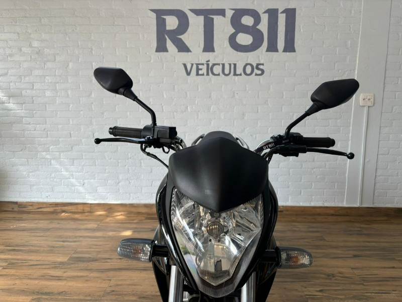 HONDA MOTOS CB 300R /2015 RT 811 VEÍCULOS ARROIO DO MEIO / Carros no Vale HONDA MOTOS CB 300R /2015 RT 811 VEÍCULOS ARROIO DO MEIO / Carros no Vale