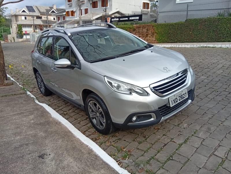 PEUGEOT 2008 GRIFFE 1.6 2016/2017 ALTERNATIVA VEÍCULOS LAJEADO / Carros no Vale