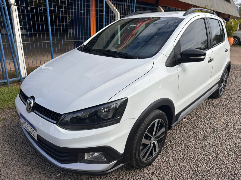 VOLKSWAGEN FOX EXTREME 1.6 /2018 MENEGHINI VEÍCULOS ARROIO DO MEIO / Carros no Vale