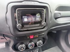JEEP RENEGADE 1.8 16V FLEX SPORT 4P AUTOMÁTICO 2016/2016 ELY AUTOMÓVEIS LAJEADO / Carros no Vale