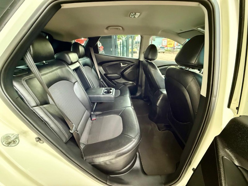 HYUNDAI IX35 GLS 2.0 16V 2WD FLEX AUT. 2015/2015 AR MULTIMARCAS VENÂNCIO AIRES / Carros no Vale