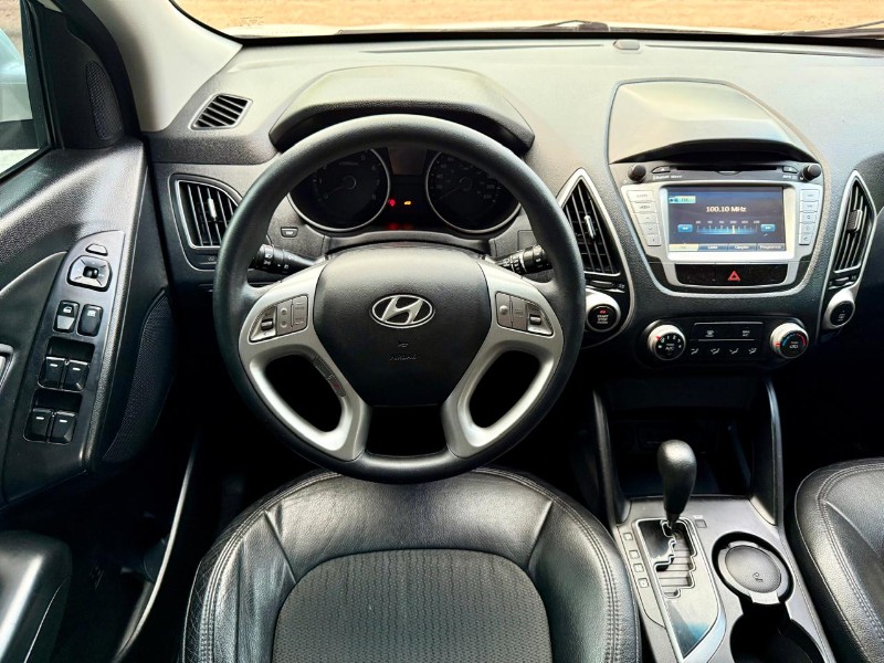 HYUNDAI IX35 GLS 2.0 16V 2WD FLEX AUT. 2015/2015 AR MULTIMARCAS VENÂNCIO AIRES / Carros no Vale
