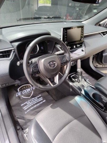 TOYOTA COROLLA CROSS XRE /2022 DE CONTO AUTOMÓVEIS SARANDI / Carros no Vale