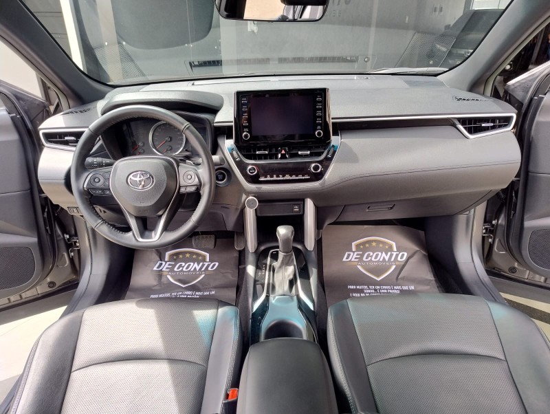 TOYOTA COROLLA CROSS XRE /2022 DE CONTO AUTOMÓVEIS SARANDI / Carros no Vale
