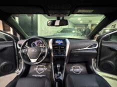 TOYOTA YARIS 1.5 XLS /2020 DE CONTO AUTOMÓVEIS SARANDI / Carros no Vale