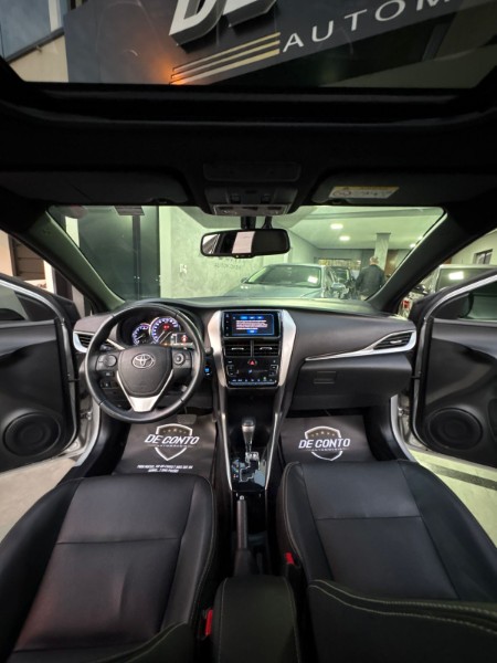 TOYOTA YARIS 1.5 XLS /2020 DE CONTO AUTOMÓVEIS SARANDI / Carros no Vale