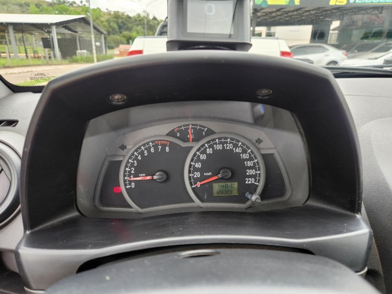 FORD KA 1.0 8V 2011/2011 TS VEÍCULOS ANTA GORDA / Carros no Vale