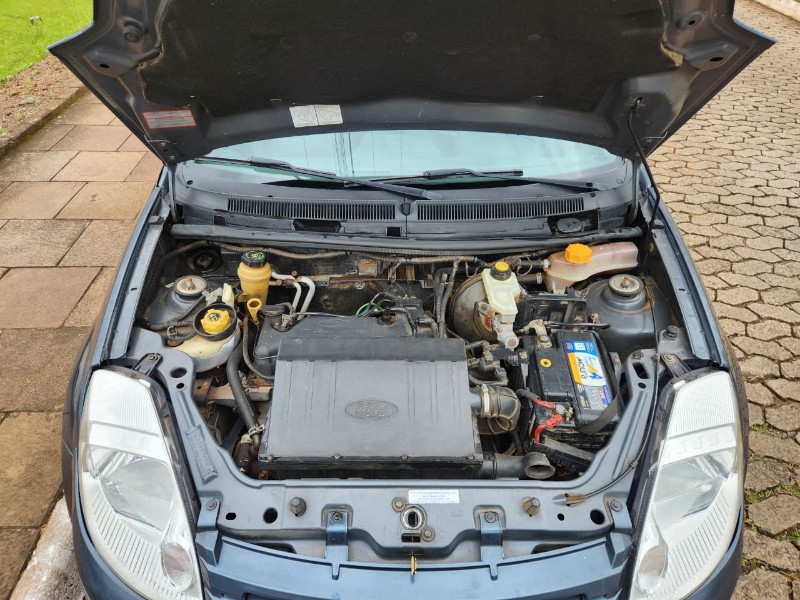 FORD KA 1.0 8V 2011/2011 TS VEÍCULOS ANTA GORDA / Carros no Vale
