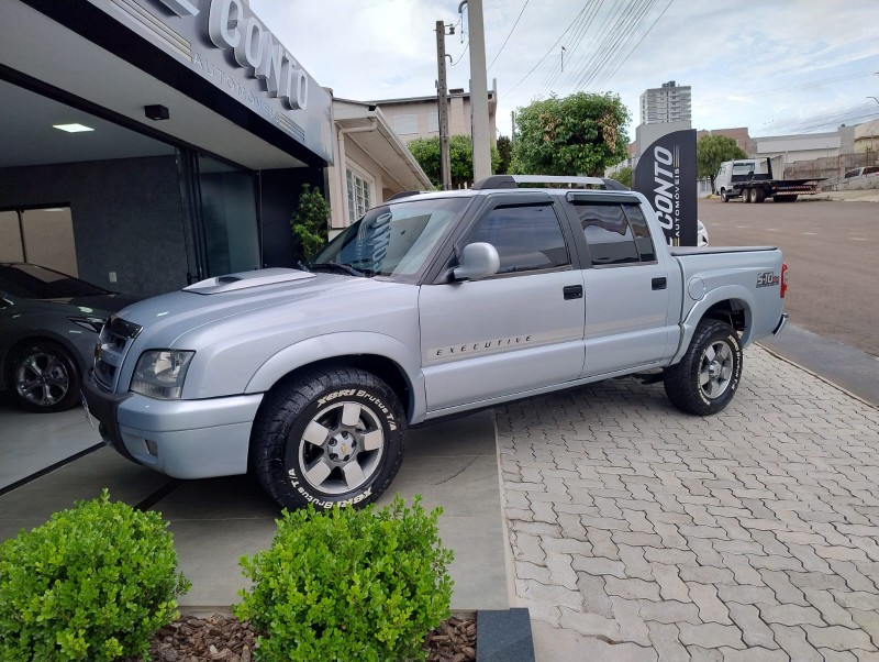 CHEVROLET S10 2.8 EXECUTIVE 4X4 12V /2011 DE CONTO AUTOMÓVEIS SARANDI / Carros no Vale