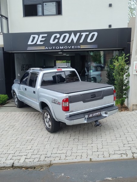 CHEVROLET S10 2.8 EXECUTIVE 4X4 12V /2011 DE CONTO AUTOMÓVEIS SARANDI / Carros no Vale