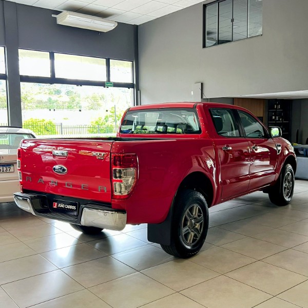 FORD RANGER 2.5 XLT 4X2 CD 16V FLEX 4P MANUAL 2015/2015 JOÃO CARROS MULTIMARCAS GUAPORÉ / Carros no Vale