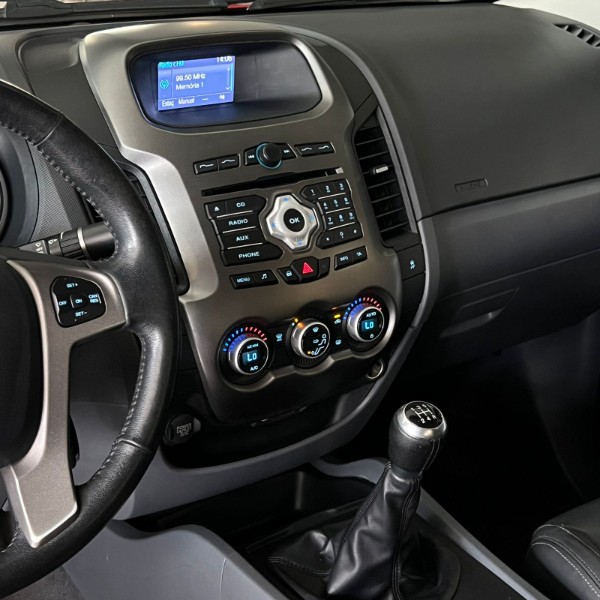 FORD RANGER 2.5 XLT 4X2 CD 16V FLEX 4P MANUAL 2015/2015 JOÃO CARROS MULTIMARCAS GUAPORÉ / Carros no Vale