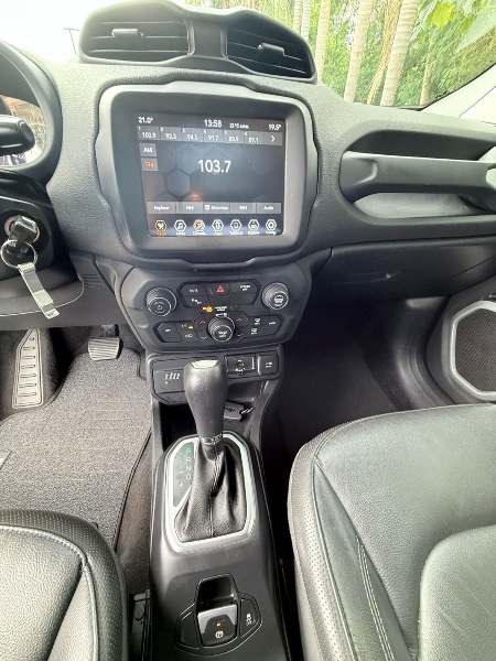 JEEP RENEGADE 2.0 16V TURBO DIESEL LONGITUDE 4P 4X4 AUTOMÁTICO 2019/2019 ELY AUTOMÓVEIS LAJEADO / Carros no Vale