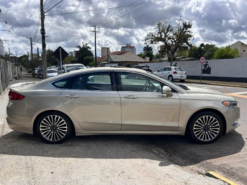 FORD FUSION TITANIUM HYBRID 2.0 2017/2017 LS MULTIMARCAS VENÂNCIO AIRES / Carros no Vale