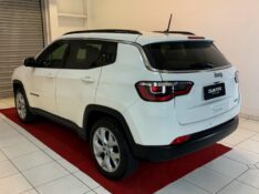 JEEP COMPASS 2.0 16V FLEX LONGITUDE AUTOMÁTICO 2021/2021 DUARTE VEÍCULOS PORTO ALEGRE / Carros no Vale