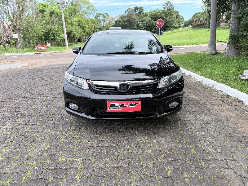 HONDA CIVIC 2.0 LXR 16V FLEX 4P AUTOMÁTICO 2014/2014 ELY AUTOMÓVEIS LAJEADO / Carros no Vale