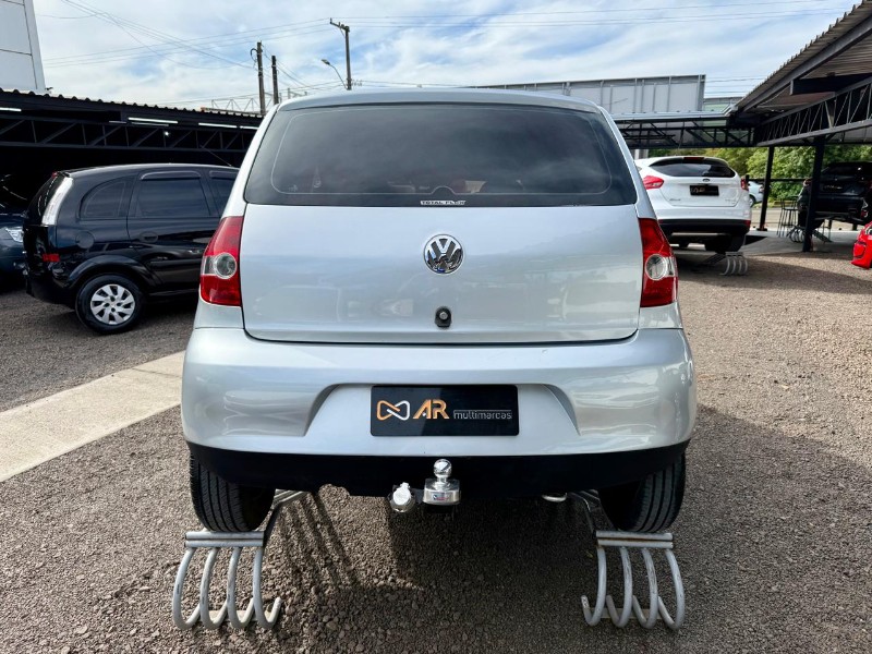 VOLKSWAGEN FOX 1.0 MI 8V TOTAL FLEX 2P 2007/2008 AR MULTIMARCAS VENÂNCIO AIRES / Carros no Vale