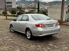 TOYOTA COROLLA 1.8 GLI 16V FLEX 4P MANUAL 2014/2014 BOSCO AUTOMÓVEIS GUAPORÉ / Carros no Vale