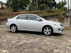 TOYOTA COROLLA 1.8 GLI 16V FLEX 4P MANUAL 2014/2014 BOSCO AUTOMÓVEIS GUAPORÉ / Carros no Vale
