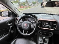 FIAT TORO 2.0 16V TURBO DIESEL VOLCANO 4WD AUTOMÁTICO 2018/2018 BOSCO AUTOMÓVEIS GUAPORÉ / Carros no Vale