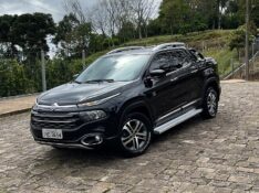 FIAT TORO 2.0 16V TURBO DIESEL VOLCANO 4WD AUTOMÁTICO 2018/2018 BOSCO AUTOMÓVEIS GUAPORÉ / Carros no Vale