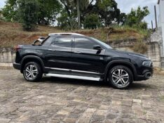 FIAT TORO 2.0 16V TURBO DIESEL VOLCANO 4WD AUTOMÁTICO 2018/2018 BOSCO AUTOMÓVEIS GUAPORÉ / Carros no Vale