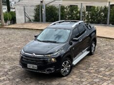 FIAT TORO 2.0 16V TURBO DIESEL VOLCANO 4WD AUTOMÁTICO 2018/2018 BOSCO AUTOMÓVEIS GUAPORÉ / Carros no Vale