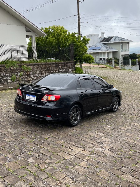 TOYOTA COROLLA 2.0 XRS 16V FLEX 4P AUTOMÁTICO 2014/2014 BOSCO AUTOMÓVEIS GUAPORÉ / Carros no Vale